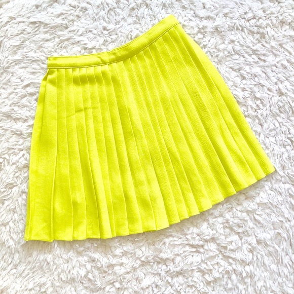 Pleated Tennis Skirt - Picture 7 of 7
